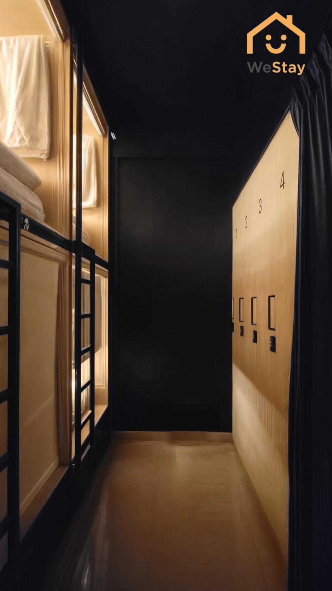 Westay Capsule Hostel ドバイ エクステリア 写真